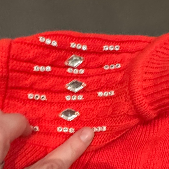 Maurada Chic Red Sweater with Jeweled Accents size Large - Picture 3 of 6